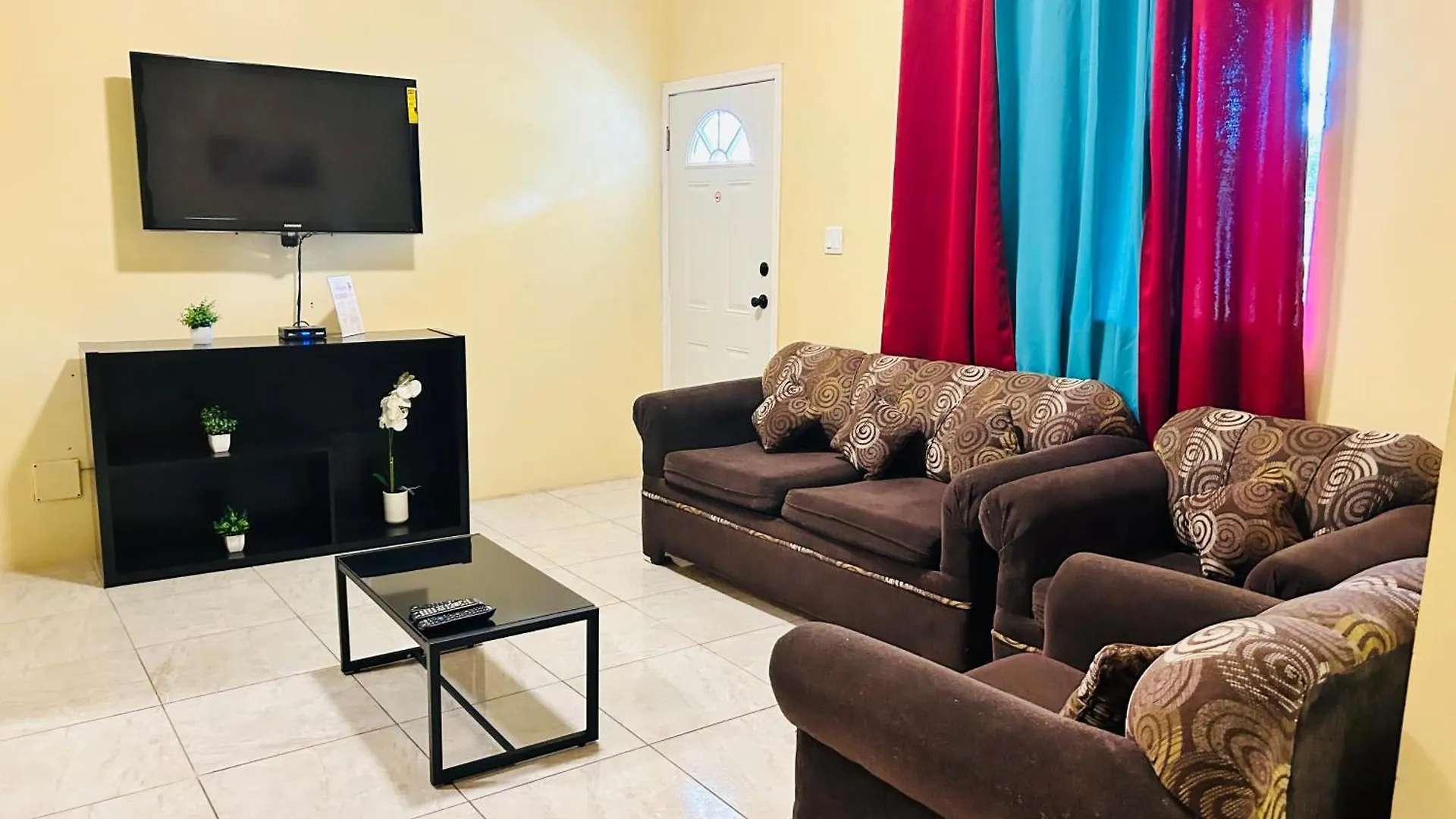 The Rest Stop- Gated Community-24 Hrs Security Montego Bay 0*,  Jamaica